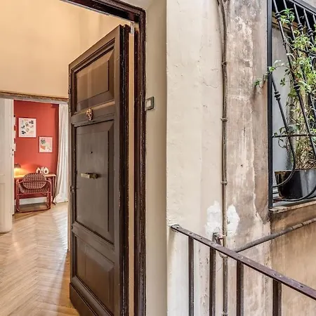 Apartmán La Rossa Del Colosseo *